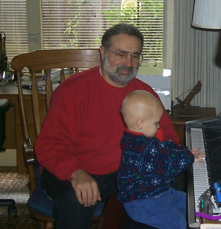 Bob&Jaye&piano.jpg (173736 bytes)